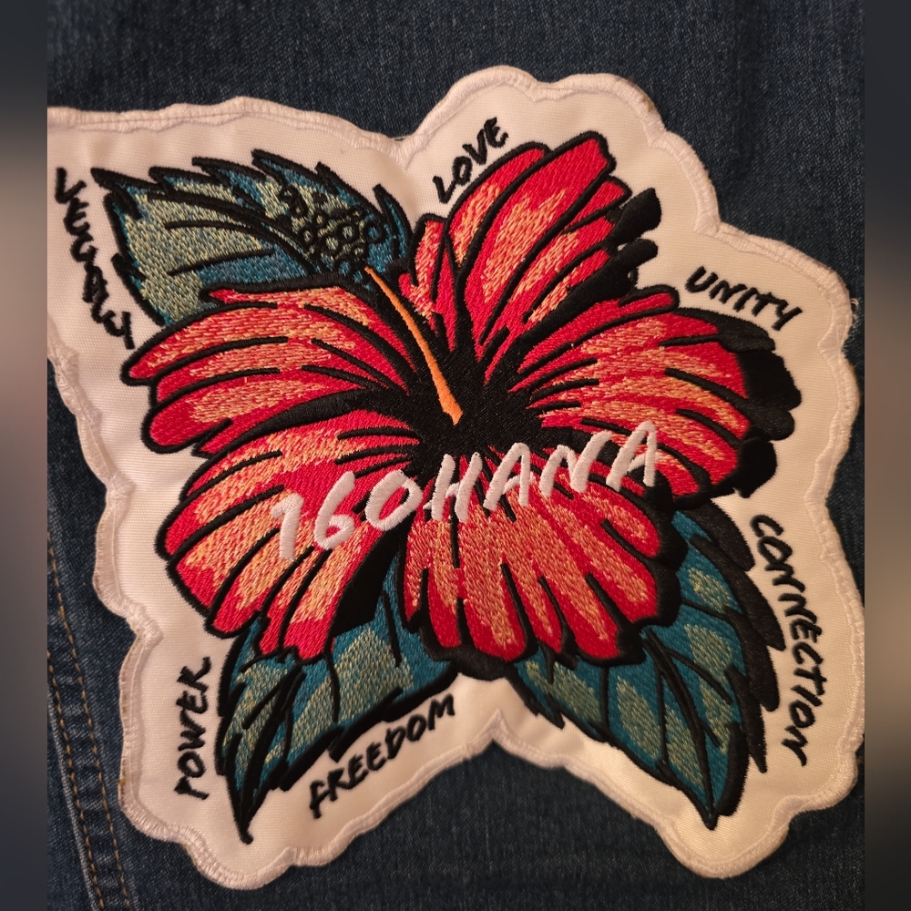 160HANA Graphic Flower Patch Denim Jacket Hawaiiana Statement  ULTRASOFT! L